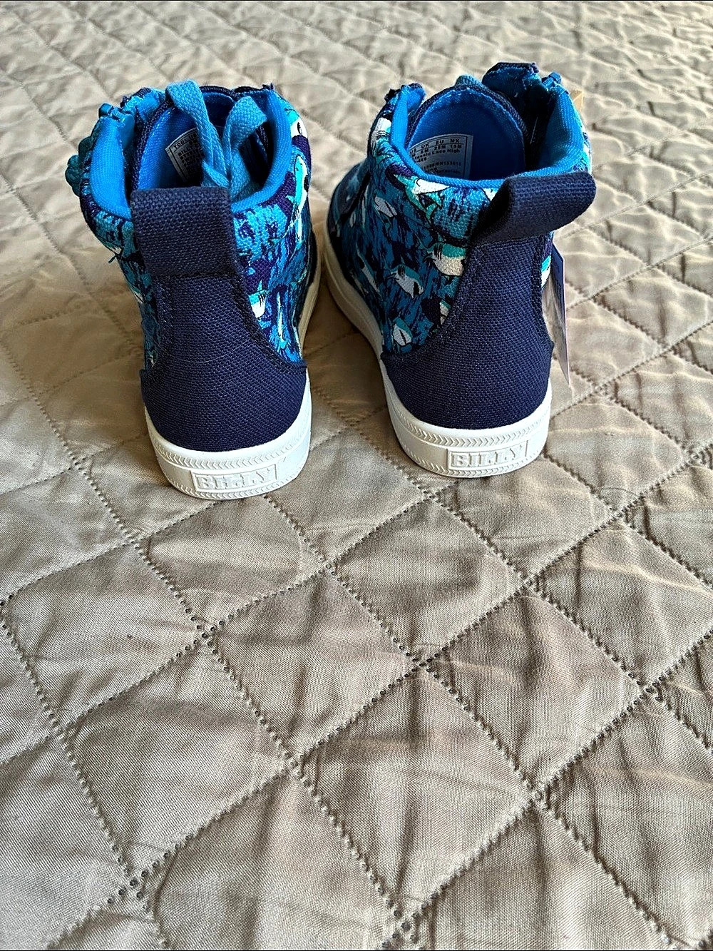 Billy Classic Lace High-Top Sneakers in Blue & White Girls US 9M NWT - Picture 4 of 7
